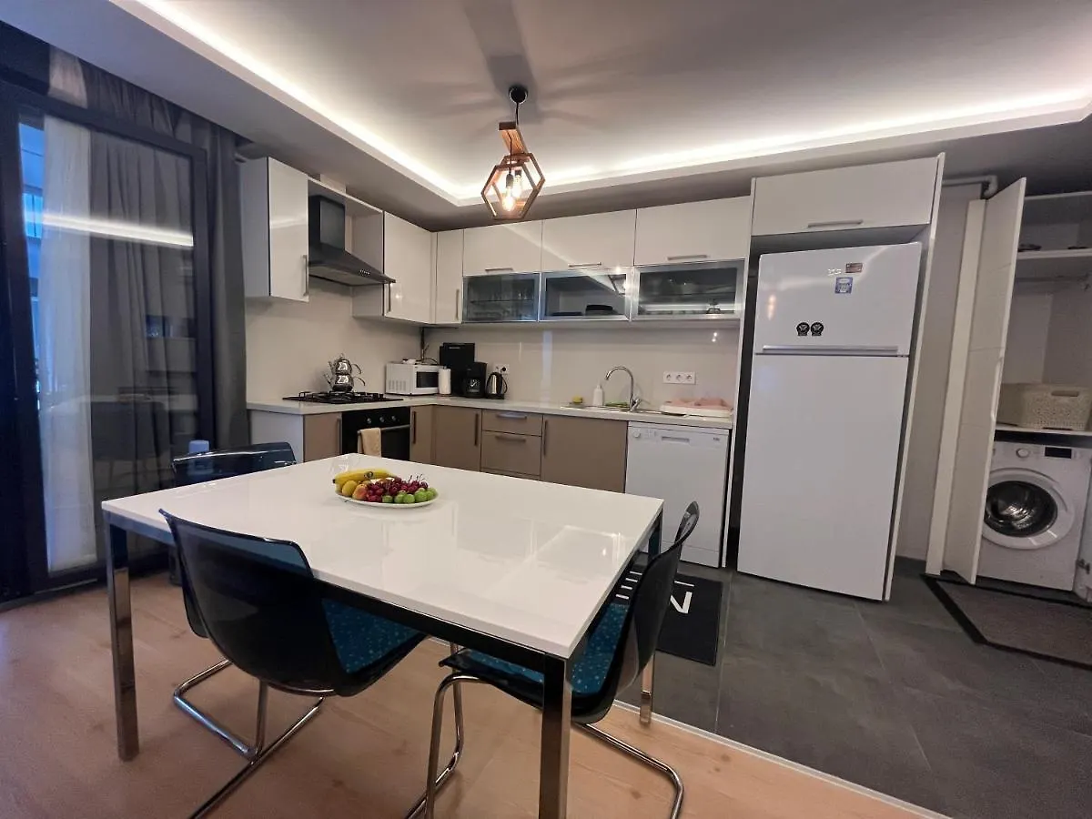 Cozy Unique Flat Hgyhomes1107 Close To The Memoriall Hospital At The City Center Istanbul Apartment